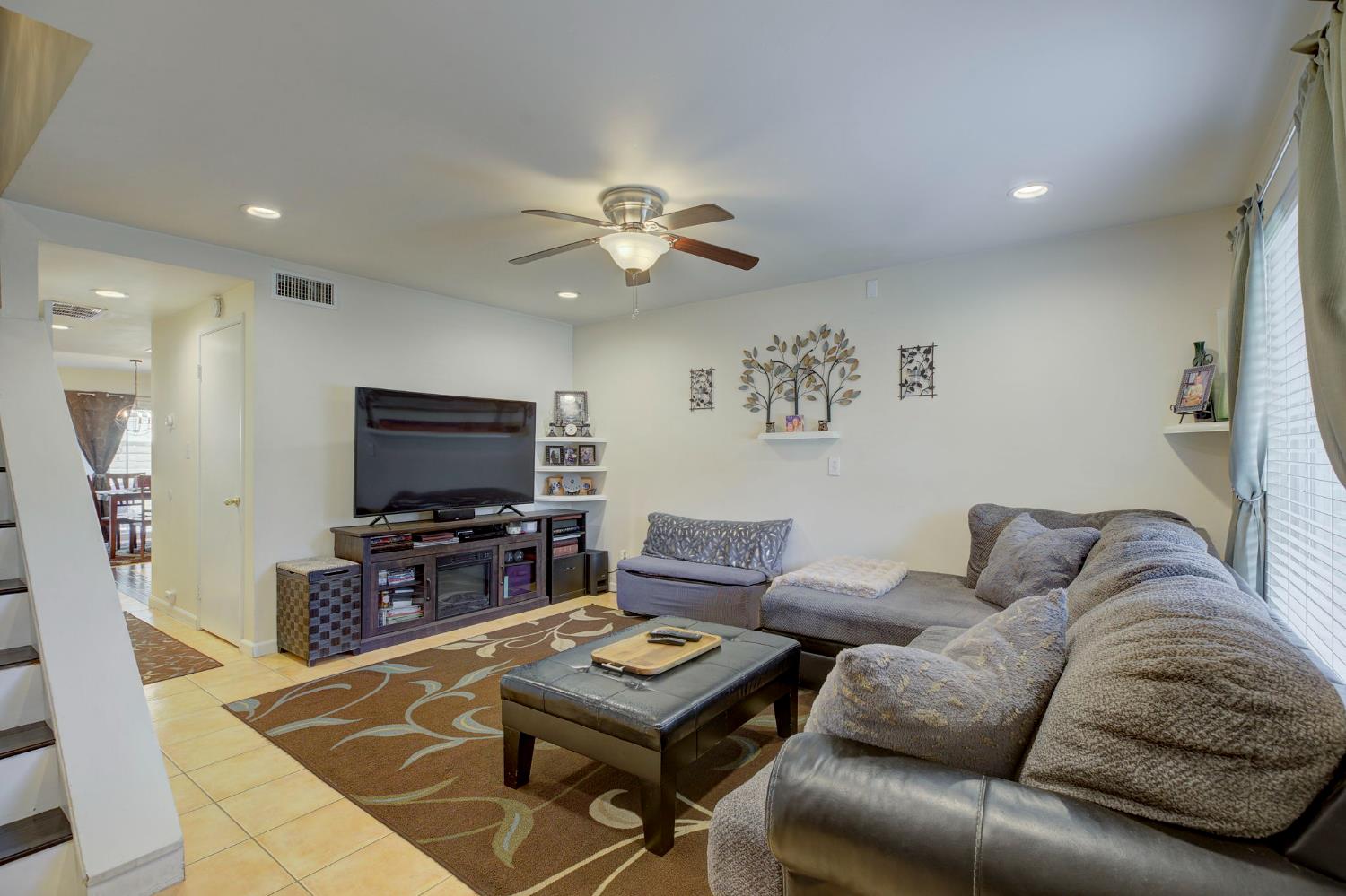 2722 La Verta Court