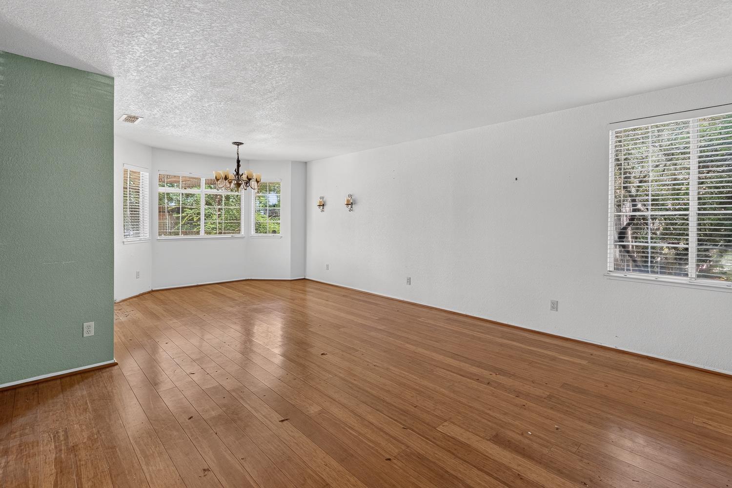 1459 Hoover Court