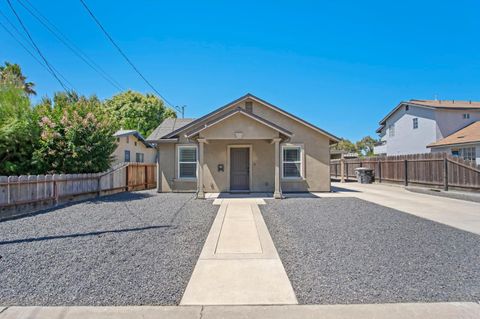 1529 Mitchell Avenue Escalon CA 95320