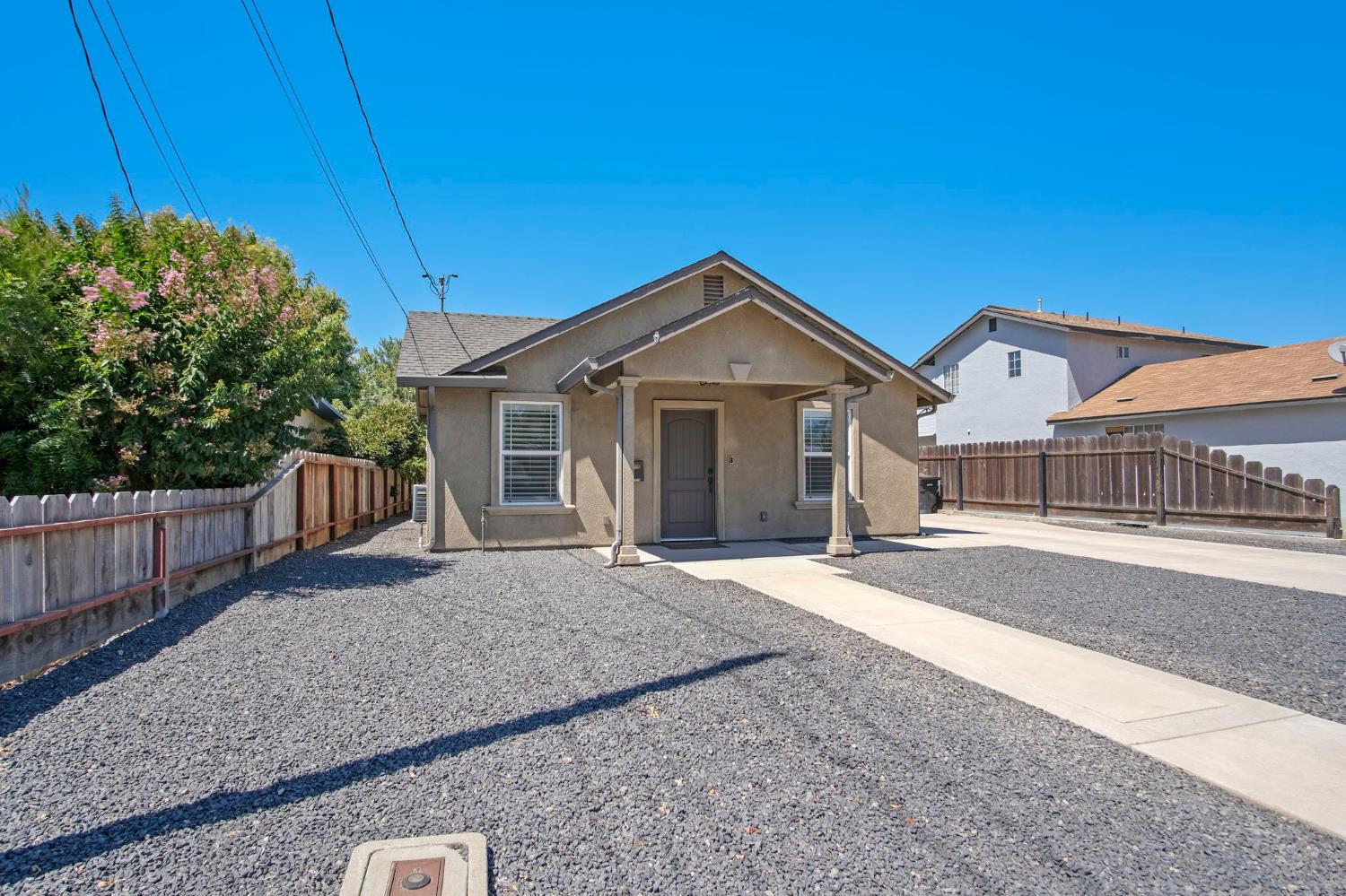 1529 Mitchell Avenue