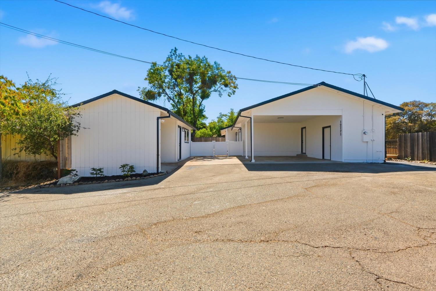 12171 Dry Creek Road