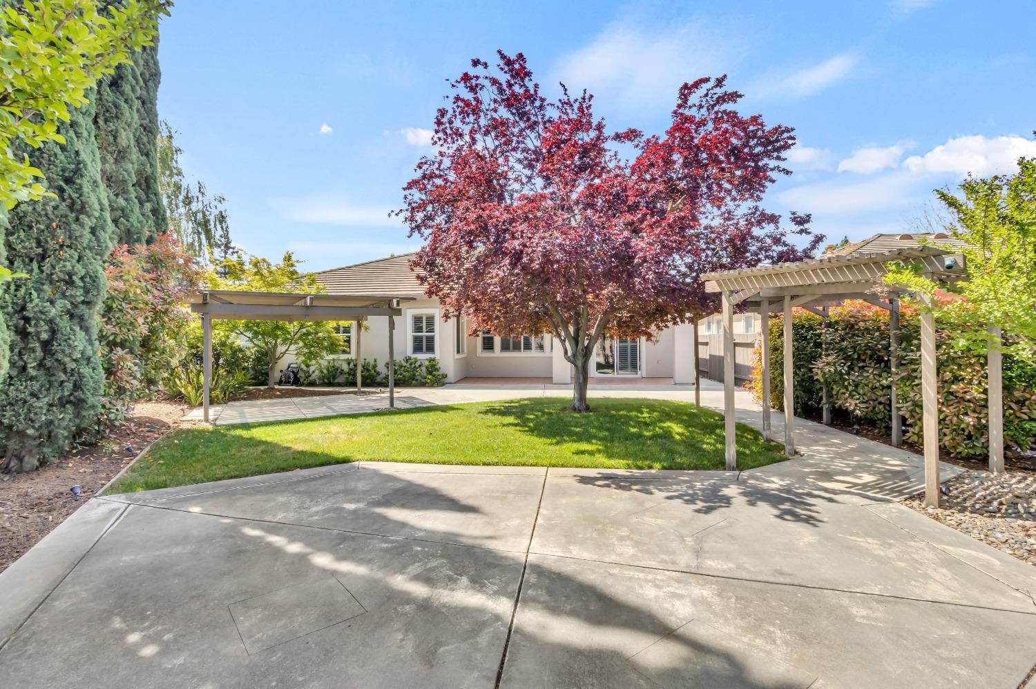 9423 Snow Lake Place