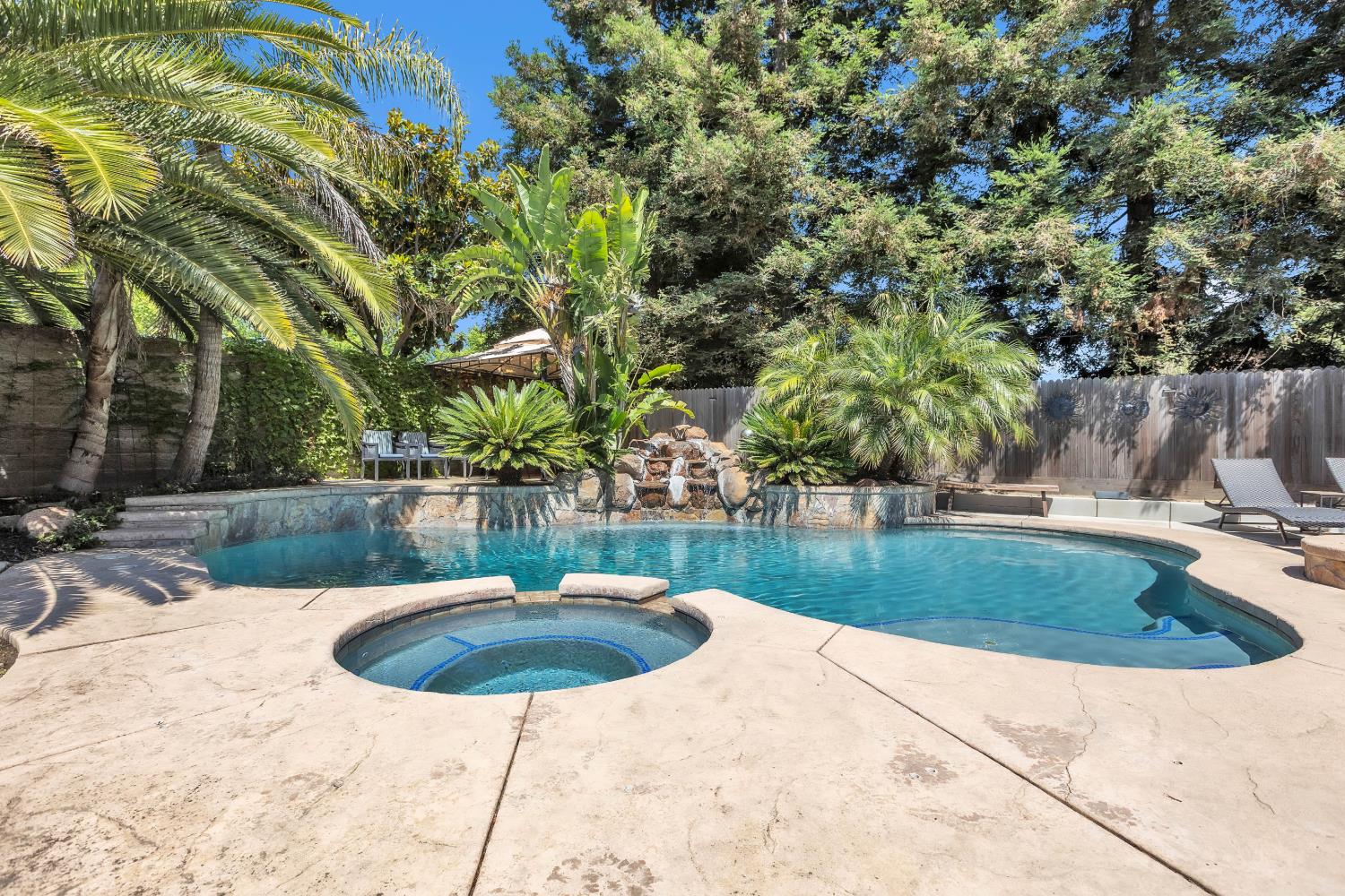 907 Wildbrook Court