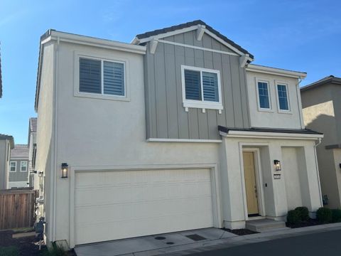 1654 Chanticleer Lane Sacramento CA 95834