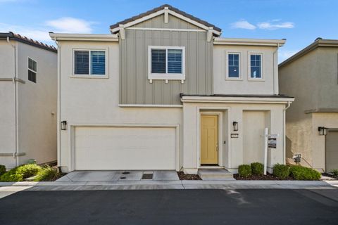 1654 Chanticleer Lane Sacramento CA 95834