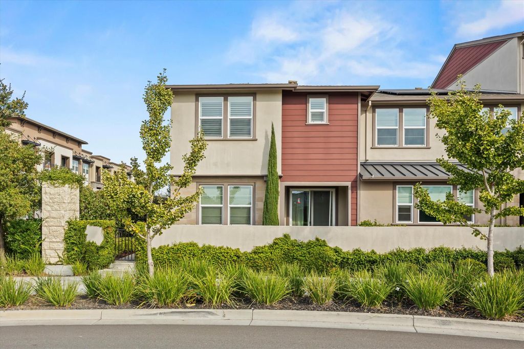 Photo of 3081 Cityscape Walk, Sacramento, CA 95833 (MLS # 225137668)