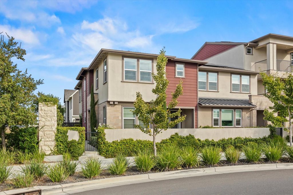 Photo of 3081 Cityscape Walk, Sacramento, CA 95833 (MLS # 225137668)