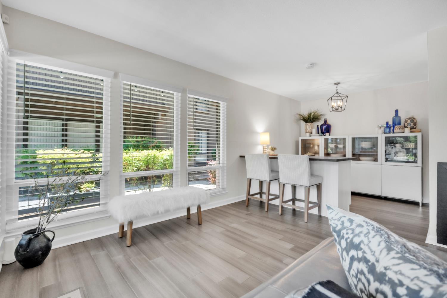 2410 Larkspur Lane 243