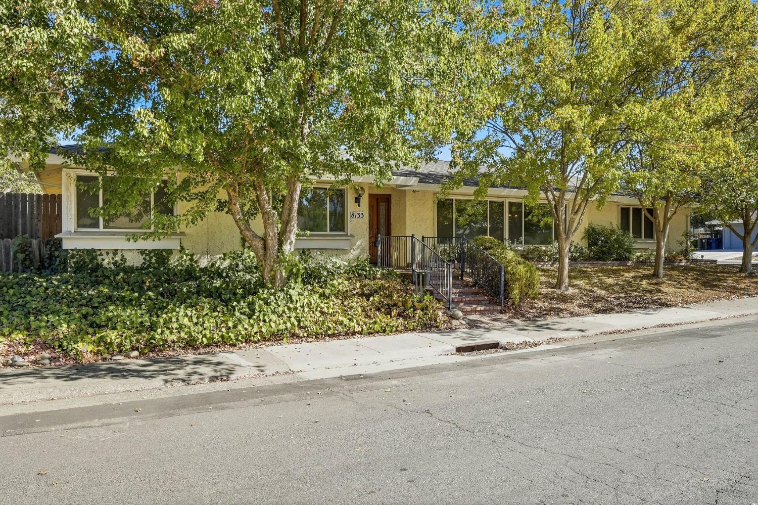8133 Glen Alta Way
