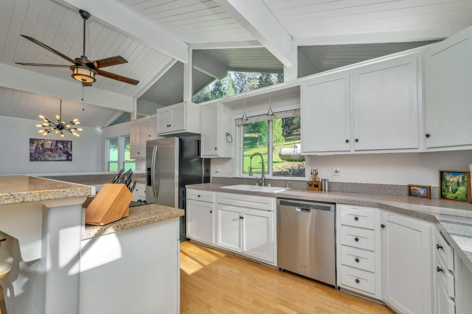 2869 Cascade Trail