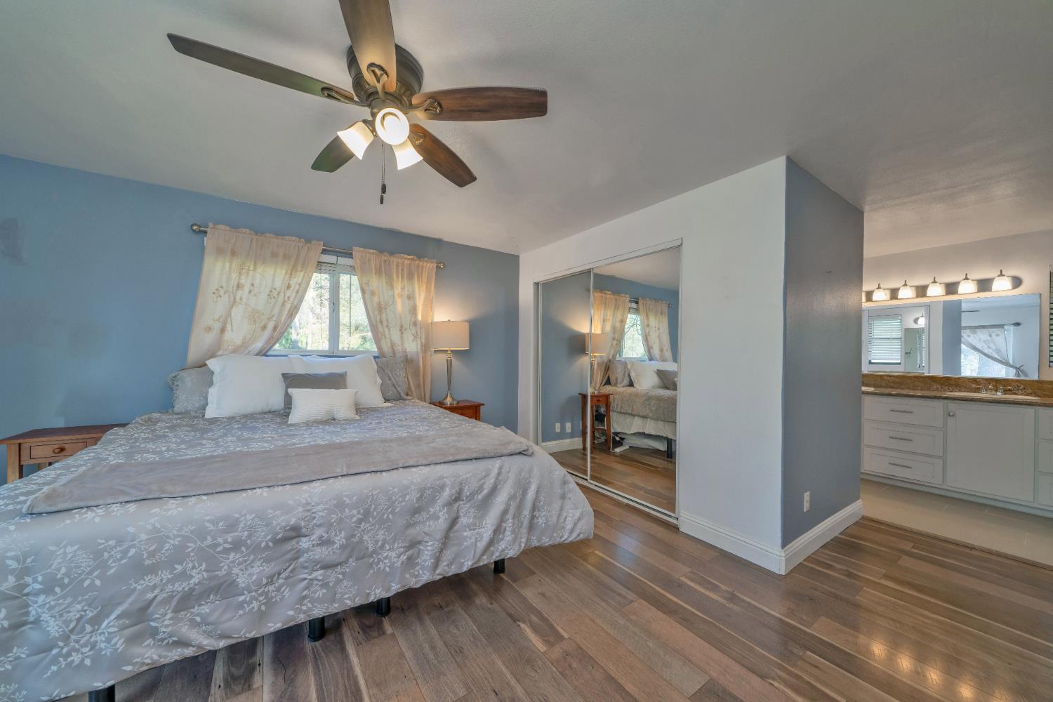 2869 Cascade Trail