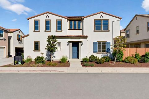 8851 Solo Way Elk Grove CA 95757