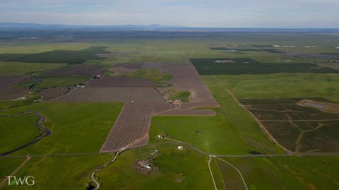 19441 Milton Road Farmington CA 95230