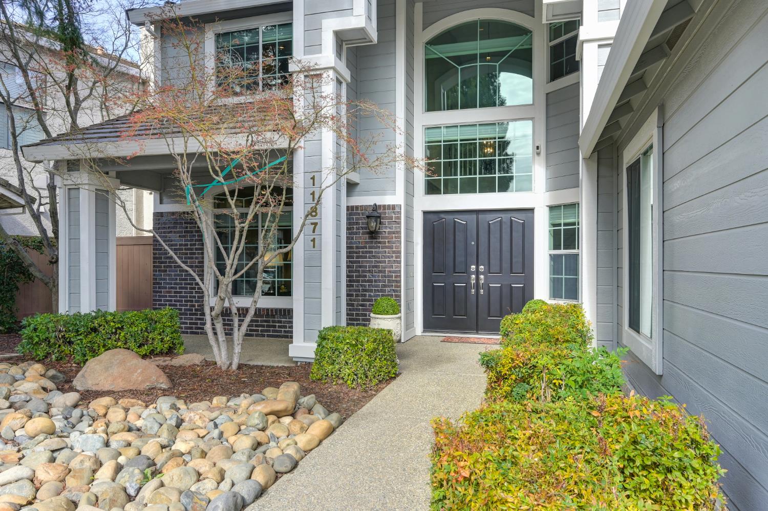 11871 Silver Cliff Way