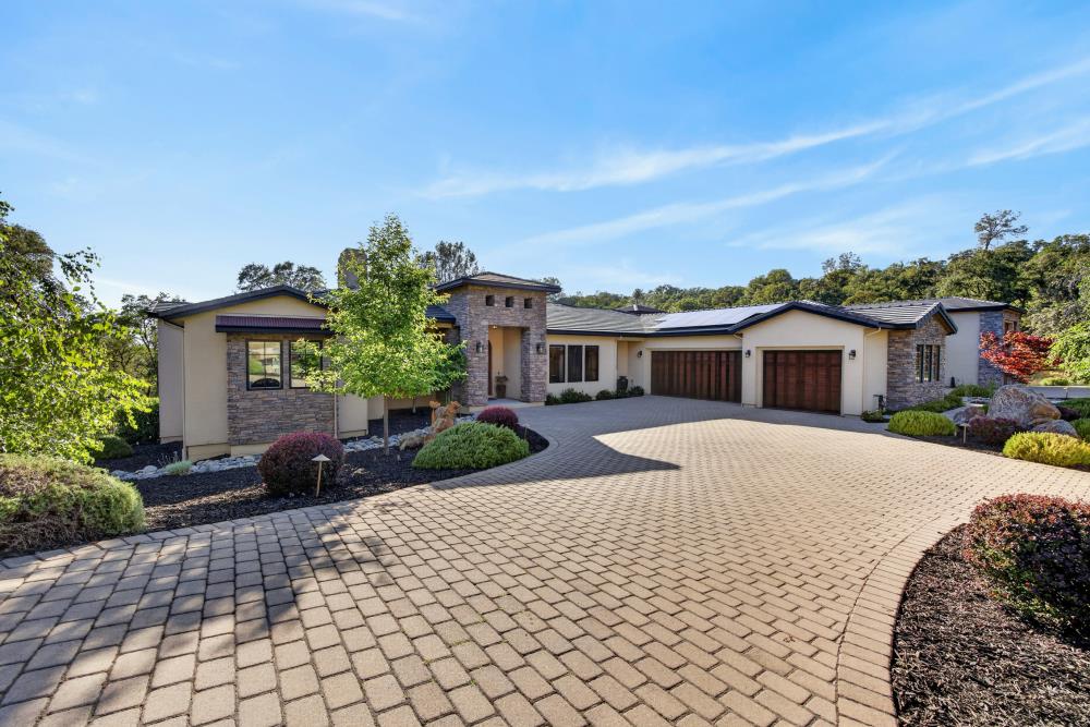 23310 Darkhorse Drive