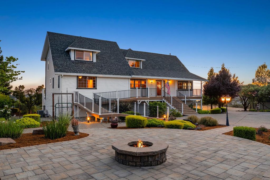 Photo of 3400 Woodleigh Lane, Cameron Park, CA 95682 (MLS # 225084287)