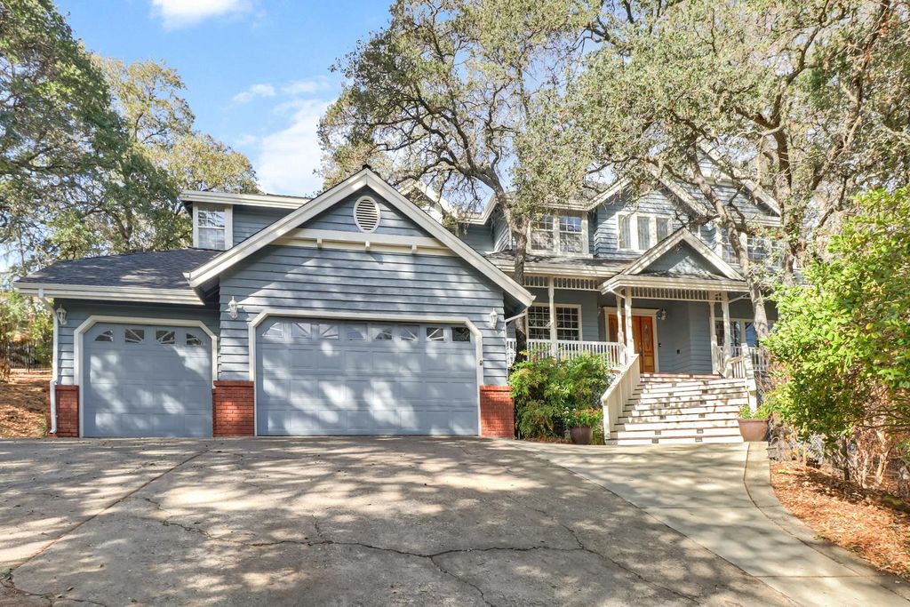 Photo of 3058 Ridgeview Drive, El Dorado Hills, CA 95762 (MLS # 226005123)