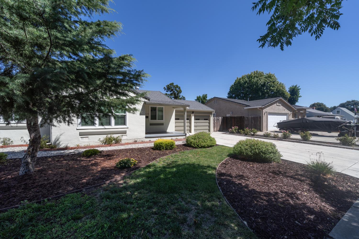 2529 W Alpine Avenue