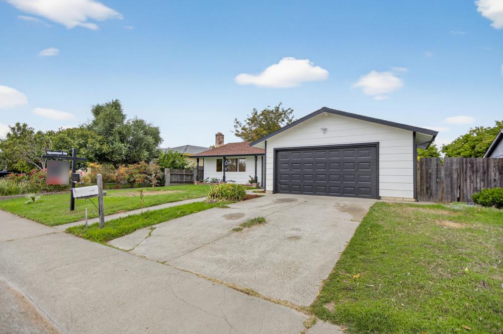 8561 Elaine Drive
