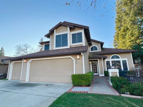 2213 Thurton Drive Roseville CA 95747
