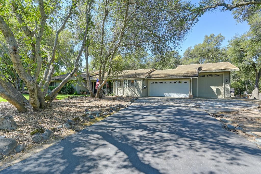 6222 Lou Court