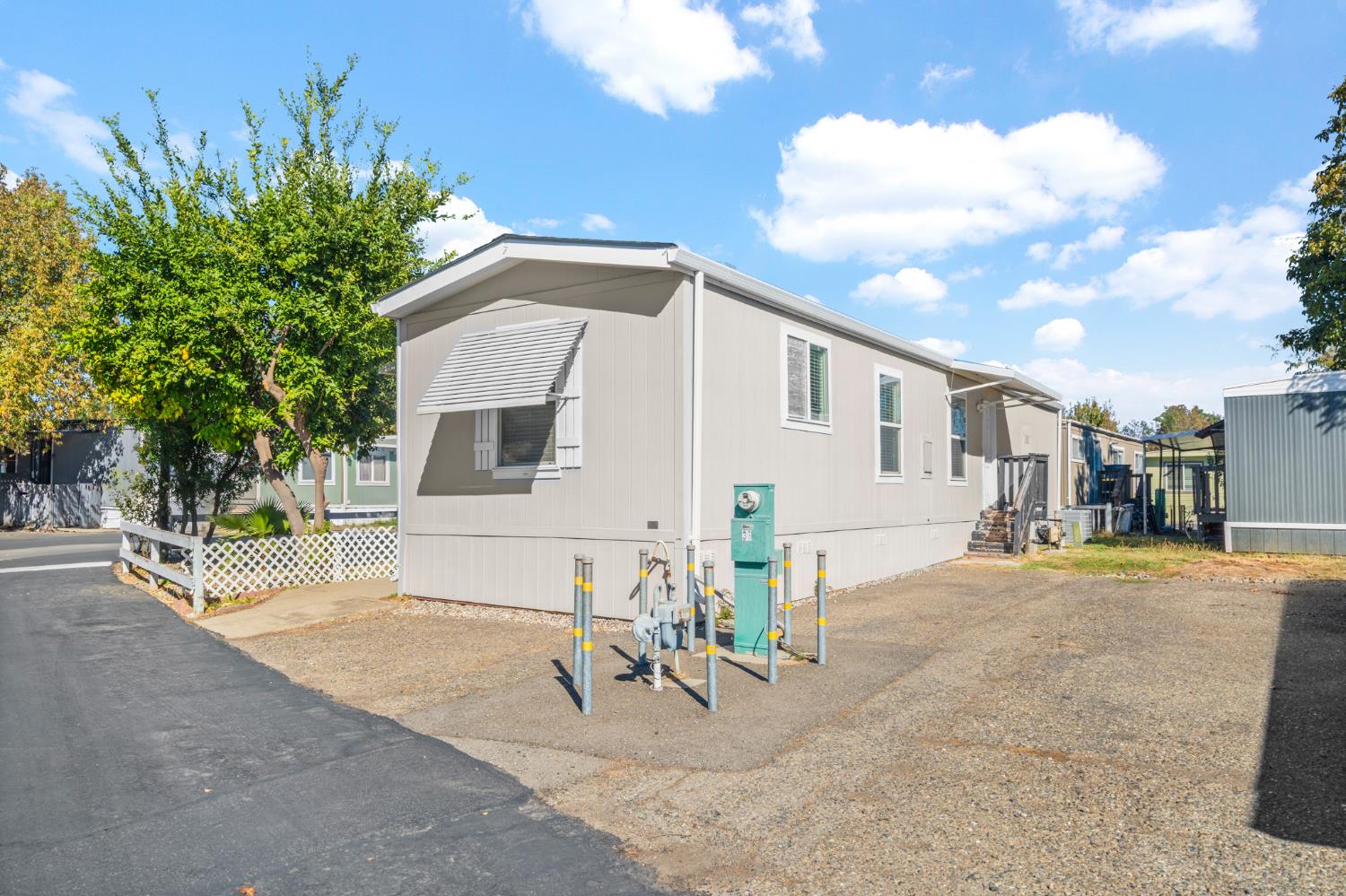1523 N Beale Road 36