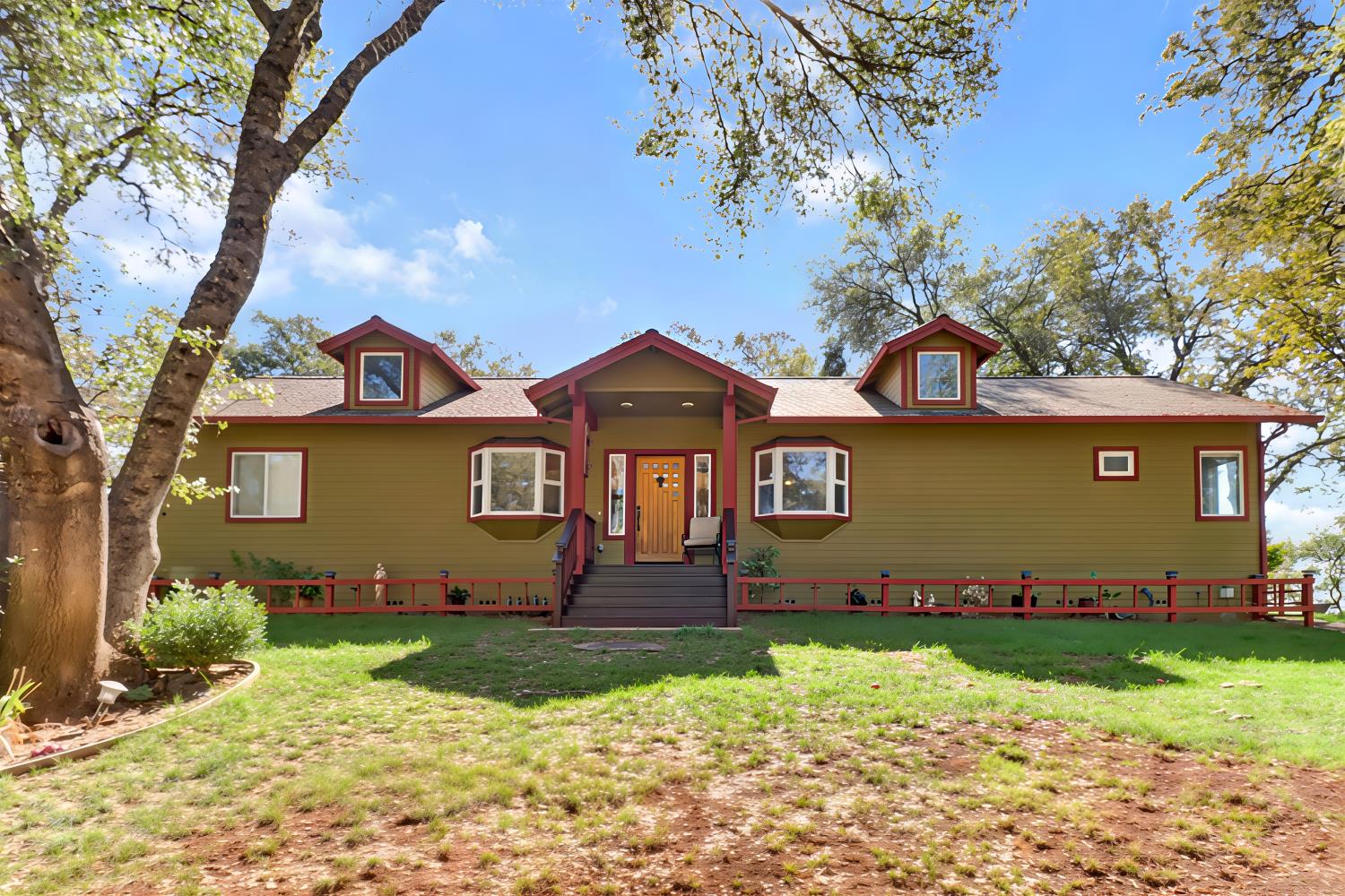 4220 Soaring Hawk Lane
