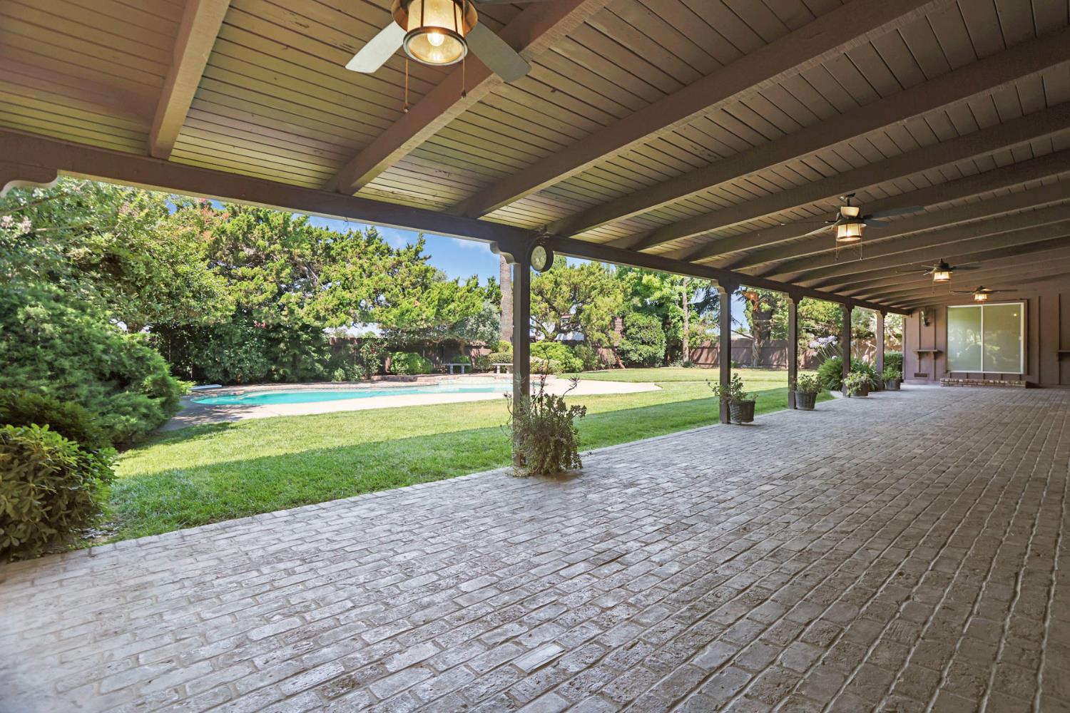 1077 Beyer Lane