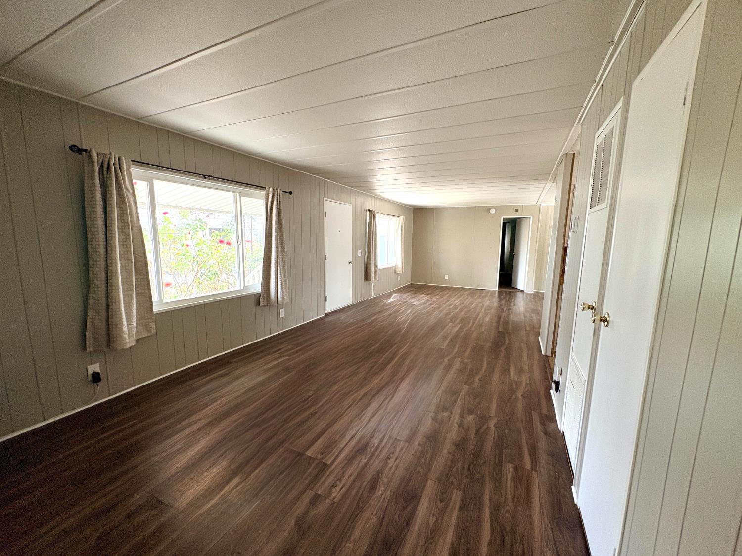 3901 Lake Road 19