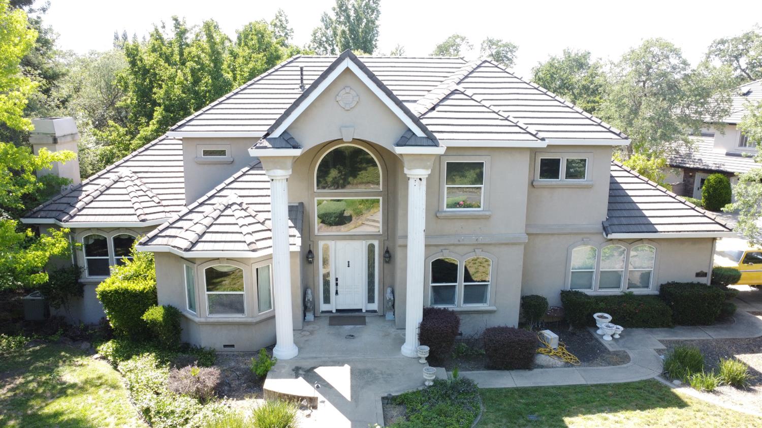 4112 Legend Drive