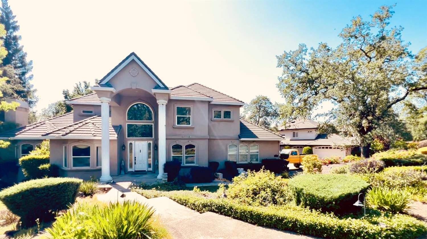 4112 Legend Drive