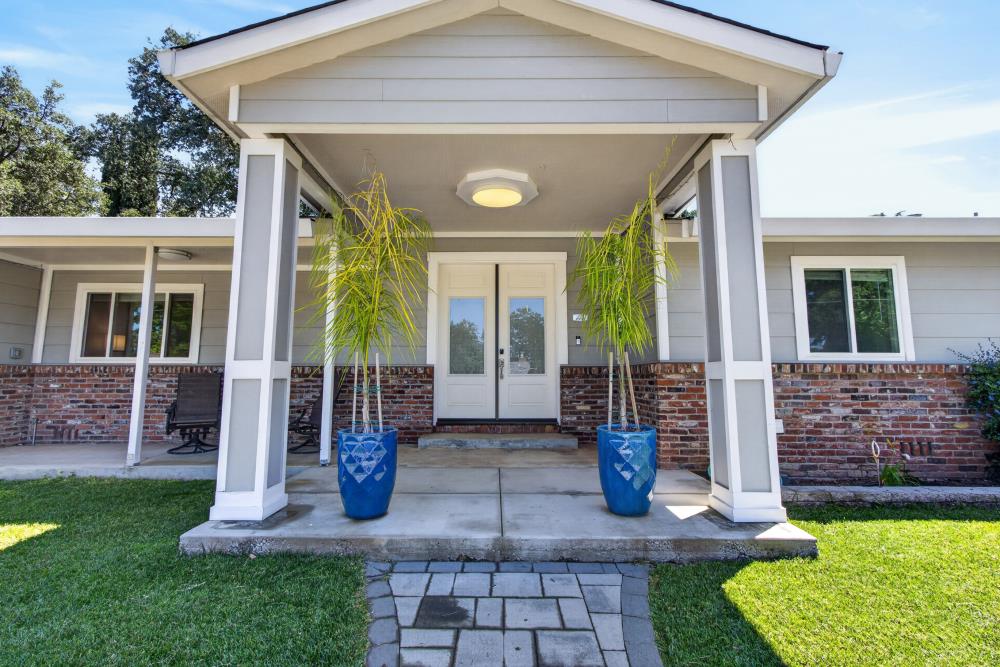 4312 Vista De Lago Way