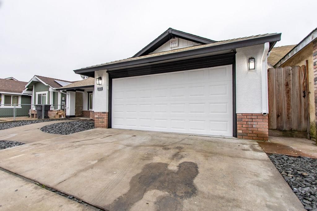 Photo of 2016 Scotch Pine Drive, Modesto, CA 95351 (MLS # 225147334)