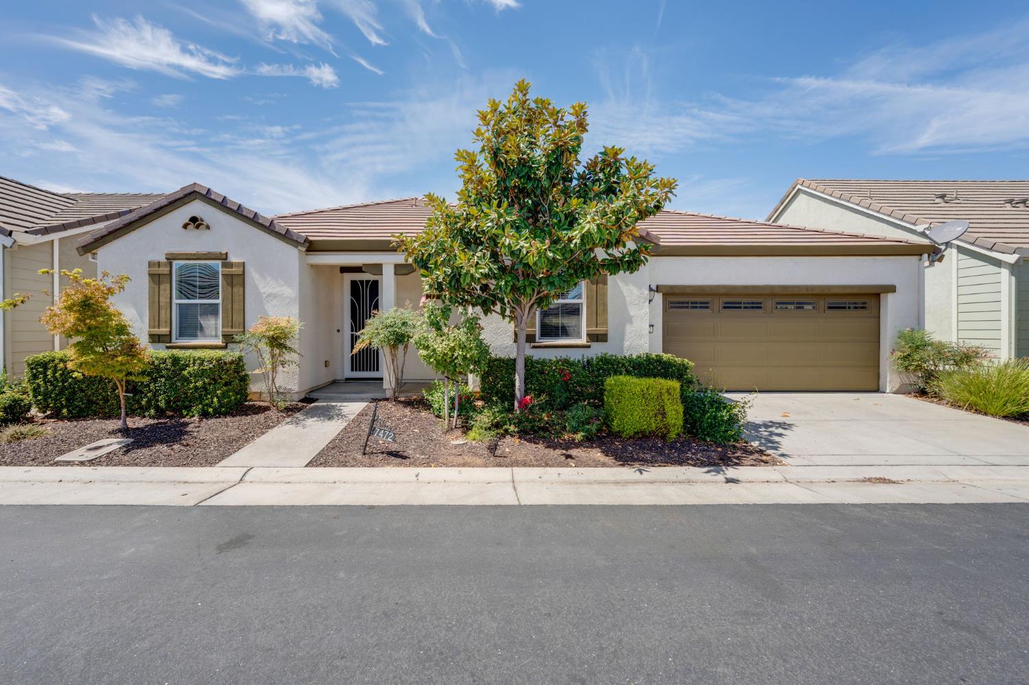 7472 Chatterton Way