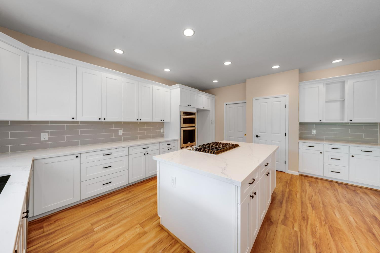 5504 Coronawood Lane