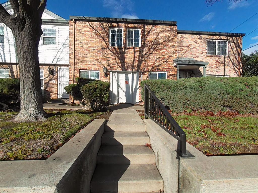 Photo of 6697 Greenback Lane, Citrus Heights, CA 95621 (MLS # 226004906)