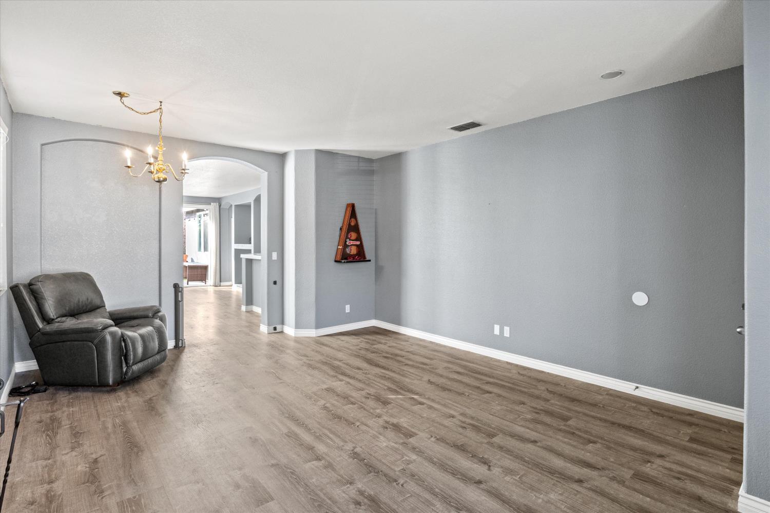 3729 Saintsbury Drive