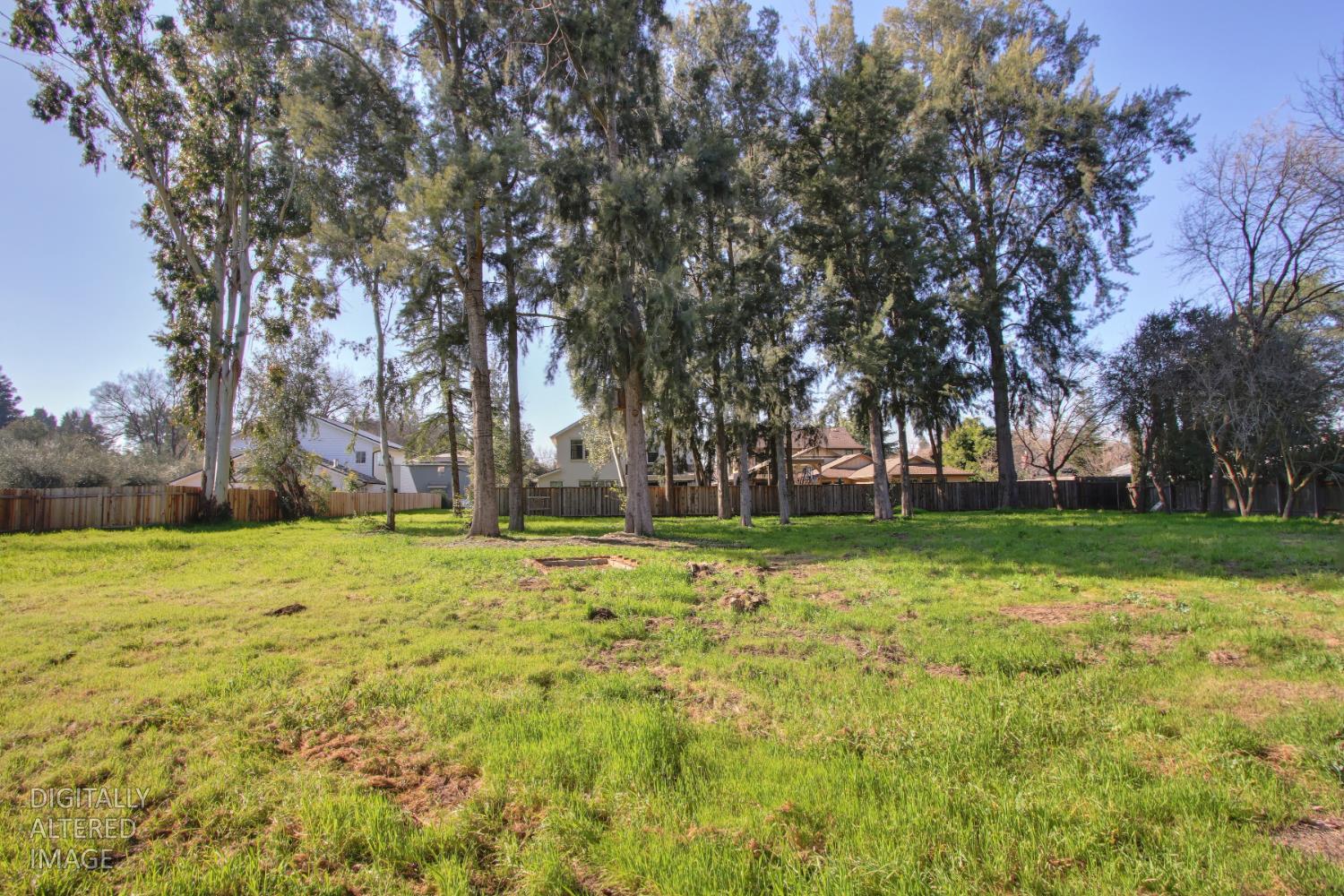 1136 Los Robles Street