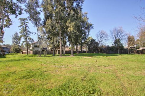 1136 Los Robles Street Davis CA 95618