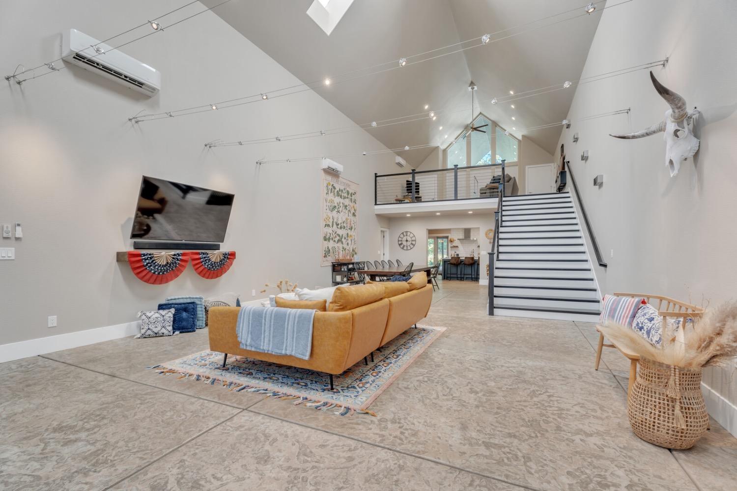1133 Marcia Avenue