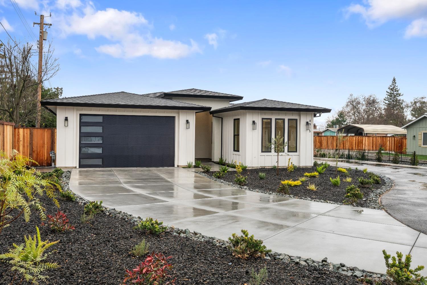8915 Livoti Court