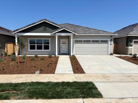 1133 Nicklaus Rd. Road Galt CA 95632