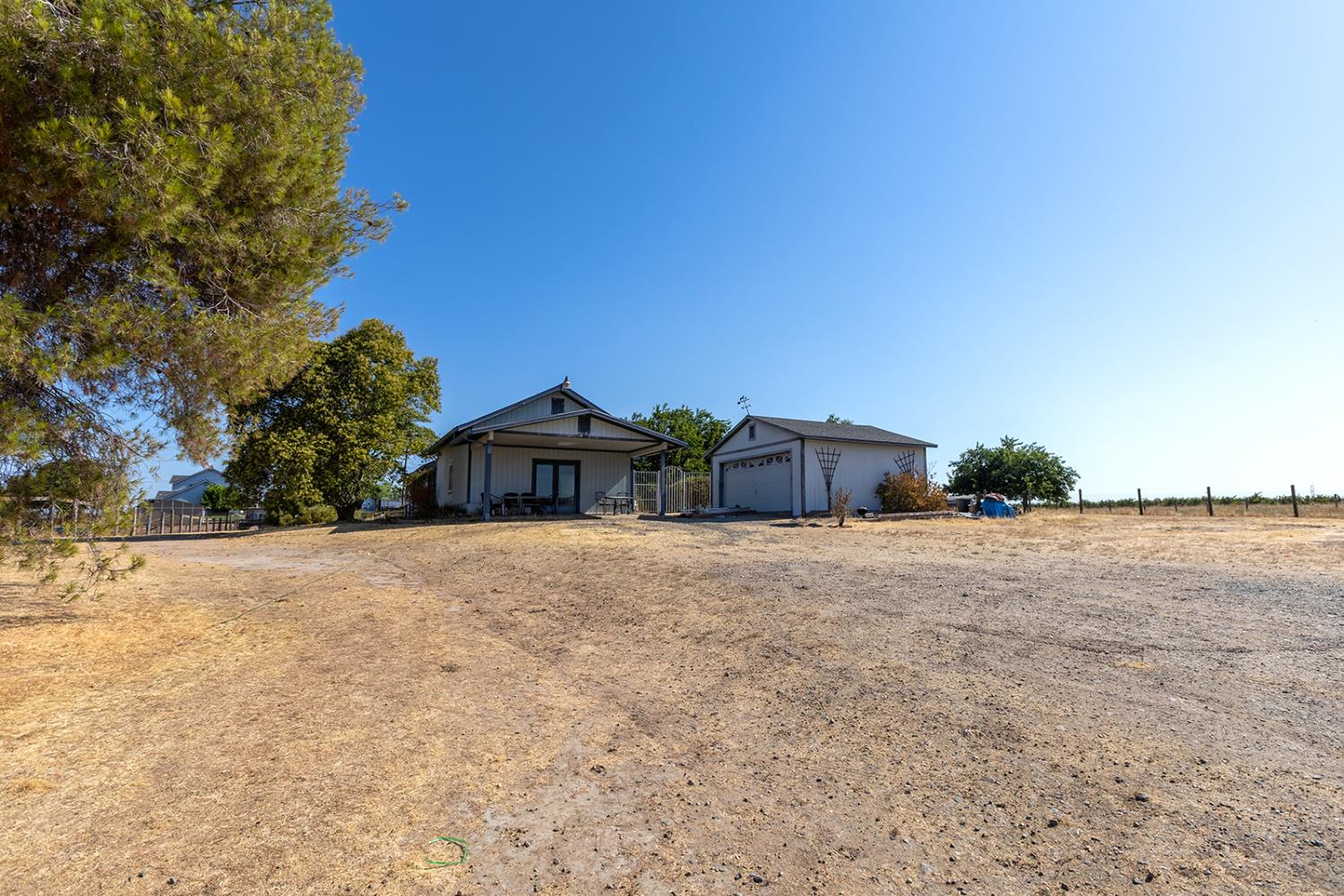 15710 Linn Road