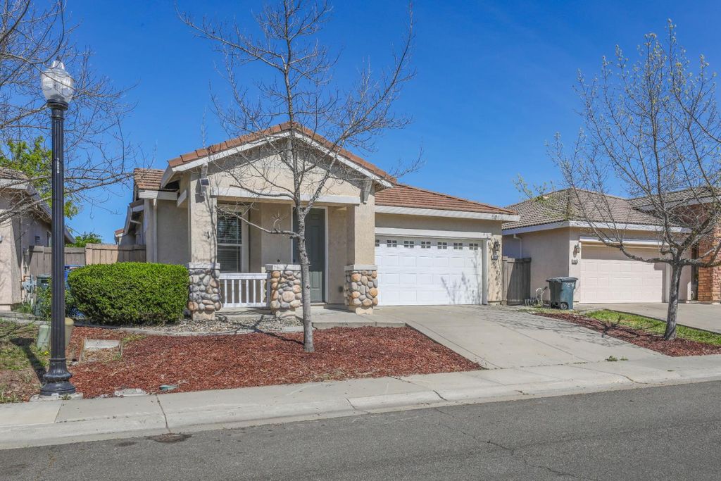 Photo of 1839 Dawnelle Way, Sacramento, CA 95835 (MLS # 226032573)