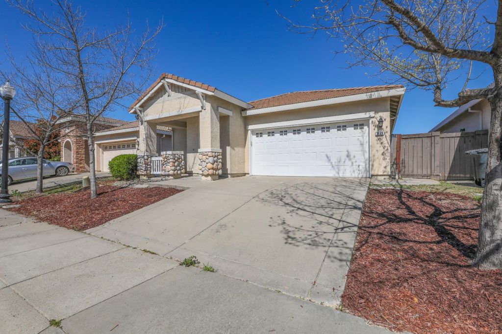 Photo of 1839 Dawnelle Way, Sacramento, CA 95835 (MLS # 226032573)