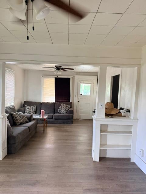 4413 E Service Road