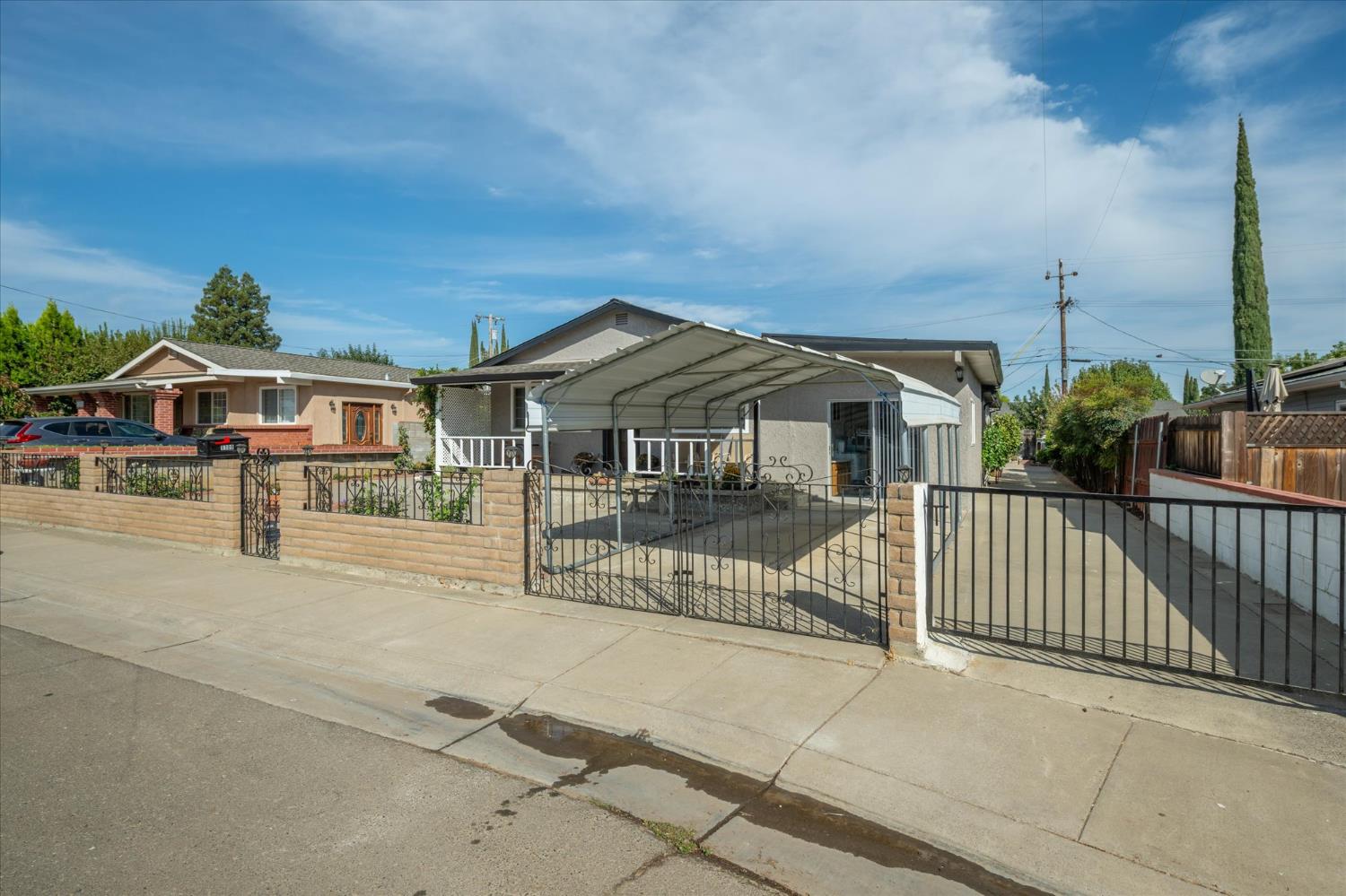 1109 McArthur Avenue