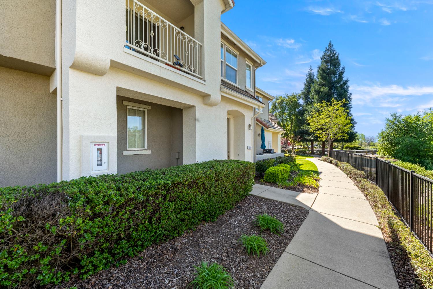 502 Esplanade Circle