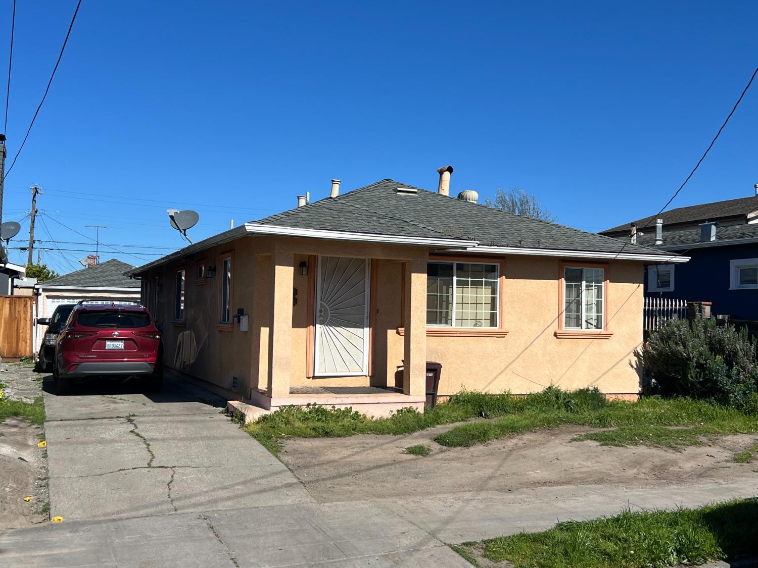 View Oakland, CA 94621 house
