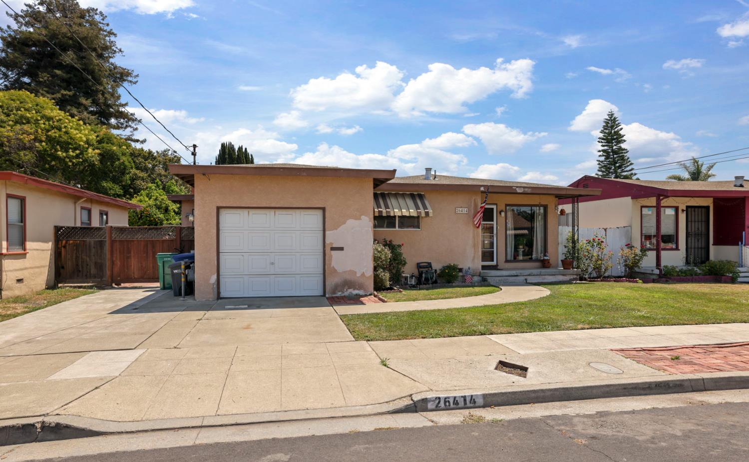 26414 Flamingo Avenue